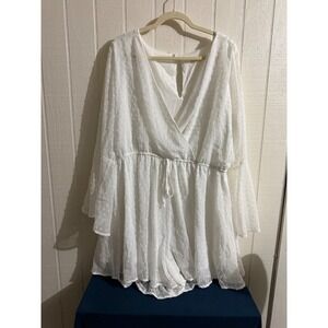 A Beautiful Soul White Swiss Dot Long Sleeve Romper V-Neck Size A Plus Size